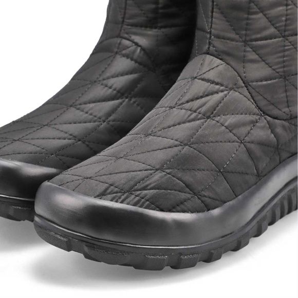 BOGS Black Snowy II Short Quilted Waterproof Boots Womens 10 NEW - Picture 6 of 13